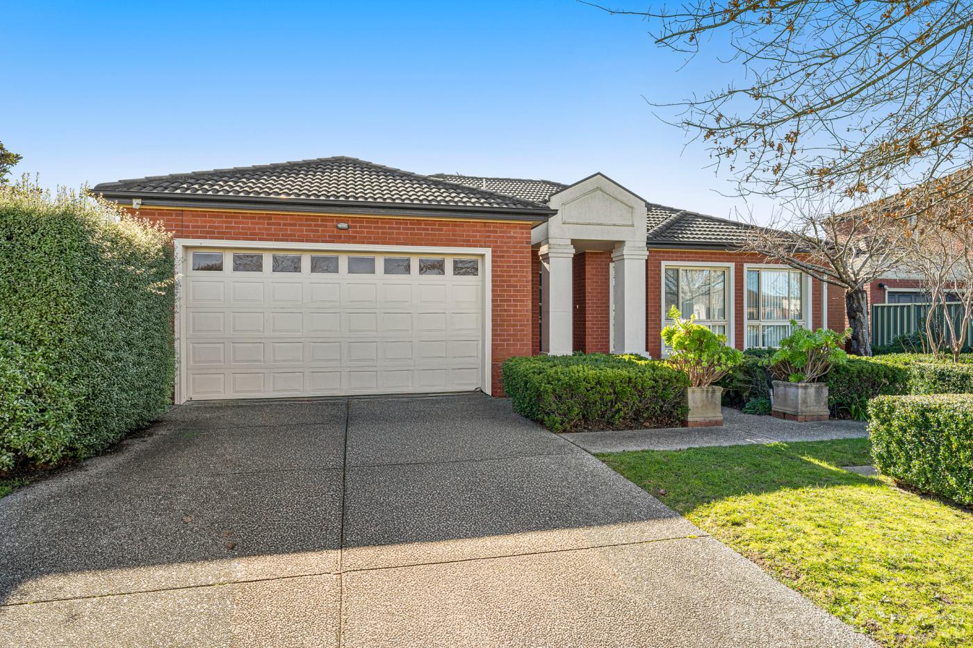 32 St Chester Avenue, Lake Gardens - Image 1