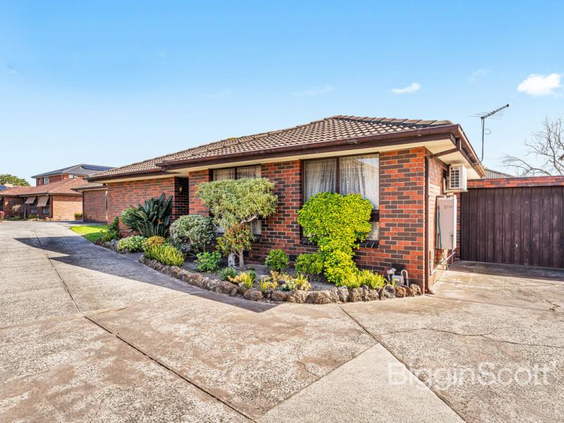 Spacious, Single-Level Living with a Generous Backyard