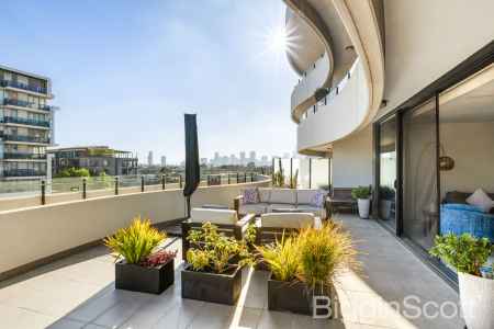 House Like Living With a Terrace Over 50 Square Metres