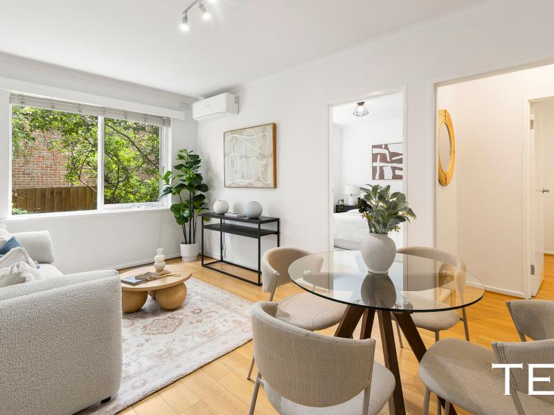 Light-Filled Living in a Prime Hawthorn East Location