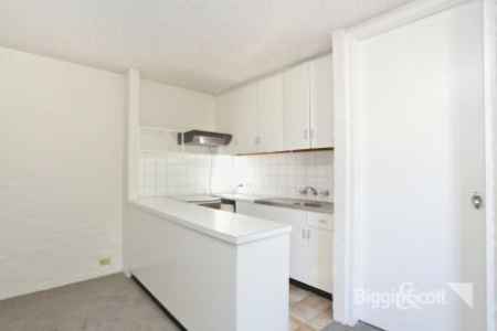 Spacious One Bedroom Apartment 
