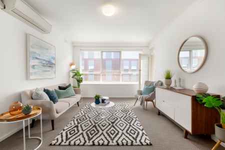 Top Floor Two Bedroom Apartment