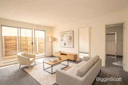 Spacious Two Bedroom Apartment in Prime Location