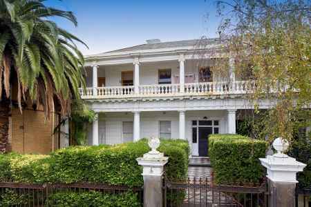 HERITAGE CHARM
