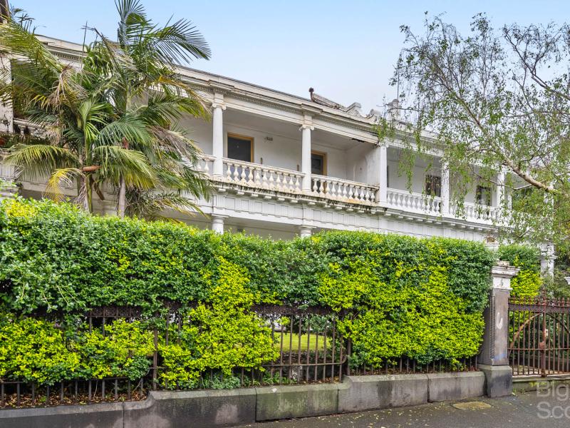 HERITAGE CHARM