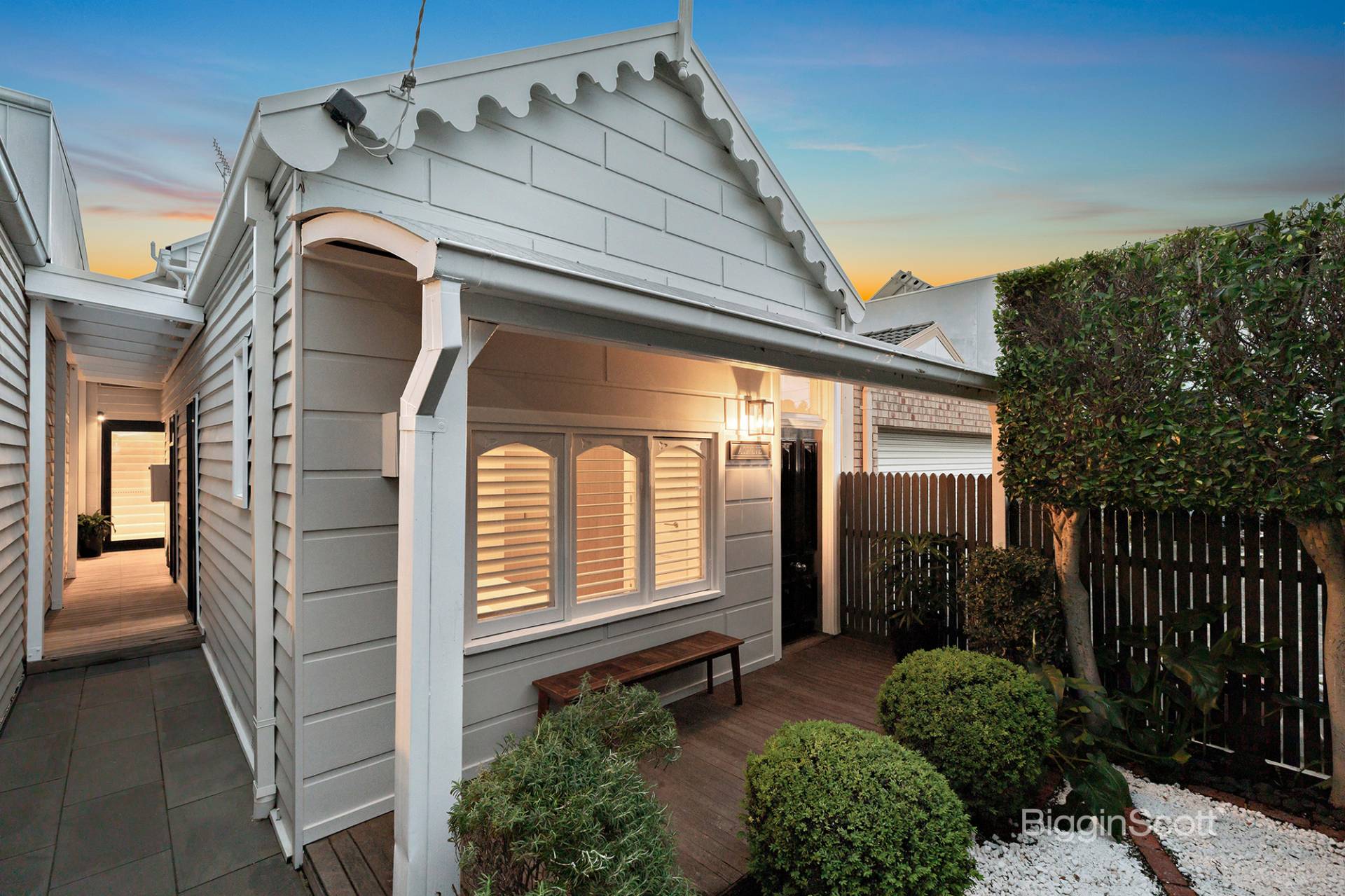 23 Crown Street, Richmond - Image 1