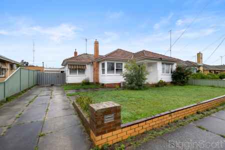 Solid Wendouree Opportunity on a Generous Block