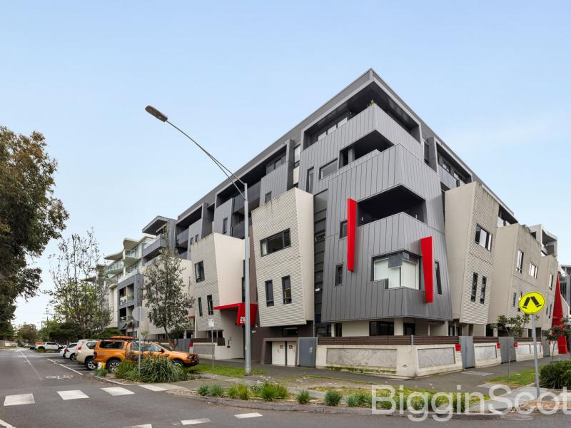 Great Proportions, Peaceful Position, a Block From the Beach