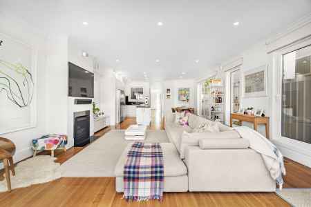 Family-Sized Haven in Quiet Cul-De-Sac