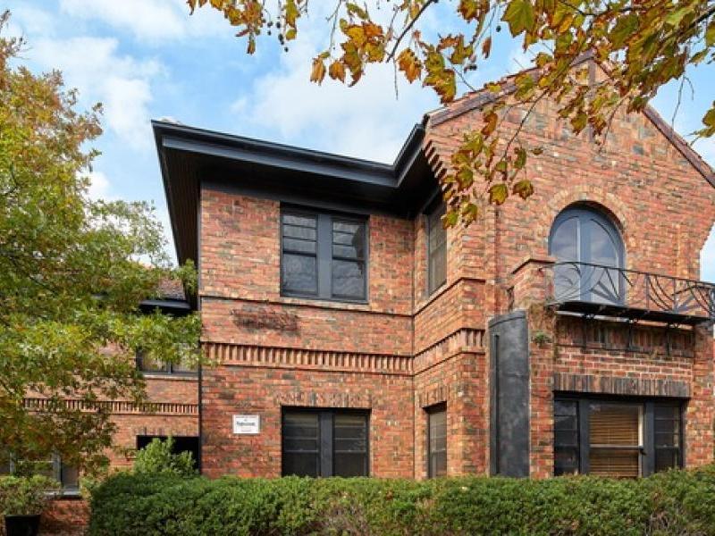 BOUTIQUE BLOCK OF 4 