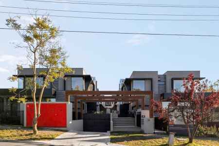 Brilliance and Luxury in the EDSC Zone
