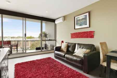 WELL PRESENTED ONE BEDROOM APARTMENT WITH LARGE BALCONY & OFF STREET PARKING