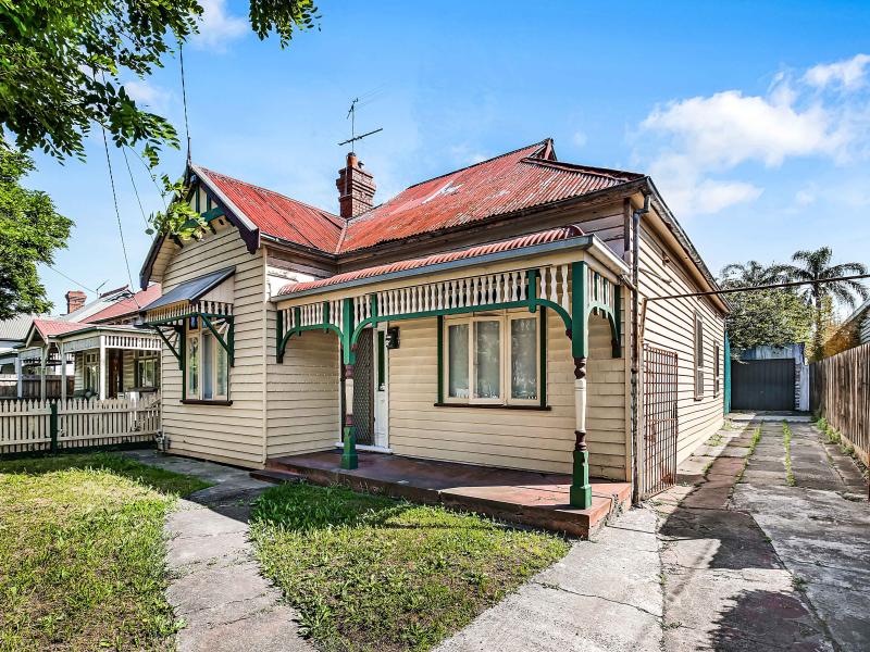 Edwardian Charm in a Prime Parkside Location!