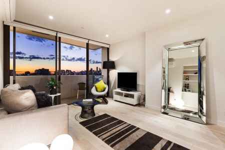 Stylish Inner-City Living with a Stunning Outlook