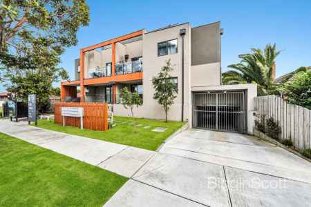 Magnificent apartment in the heart of Springvale
