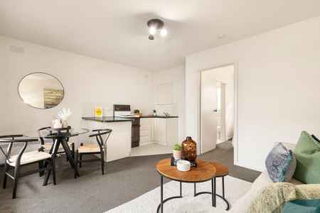 CURRENTLY LEASED FOR $1,456 PCM UNTIL 15TH AUGUST 2024