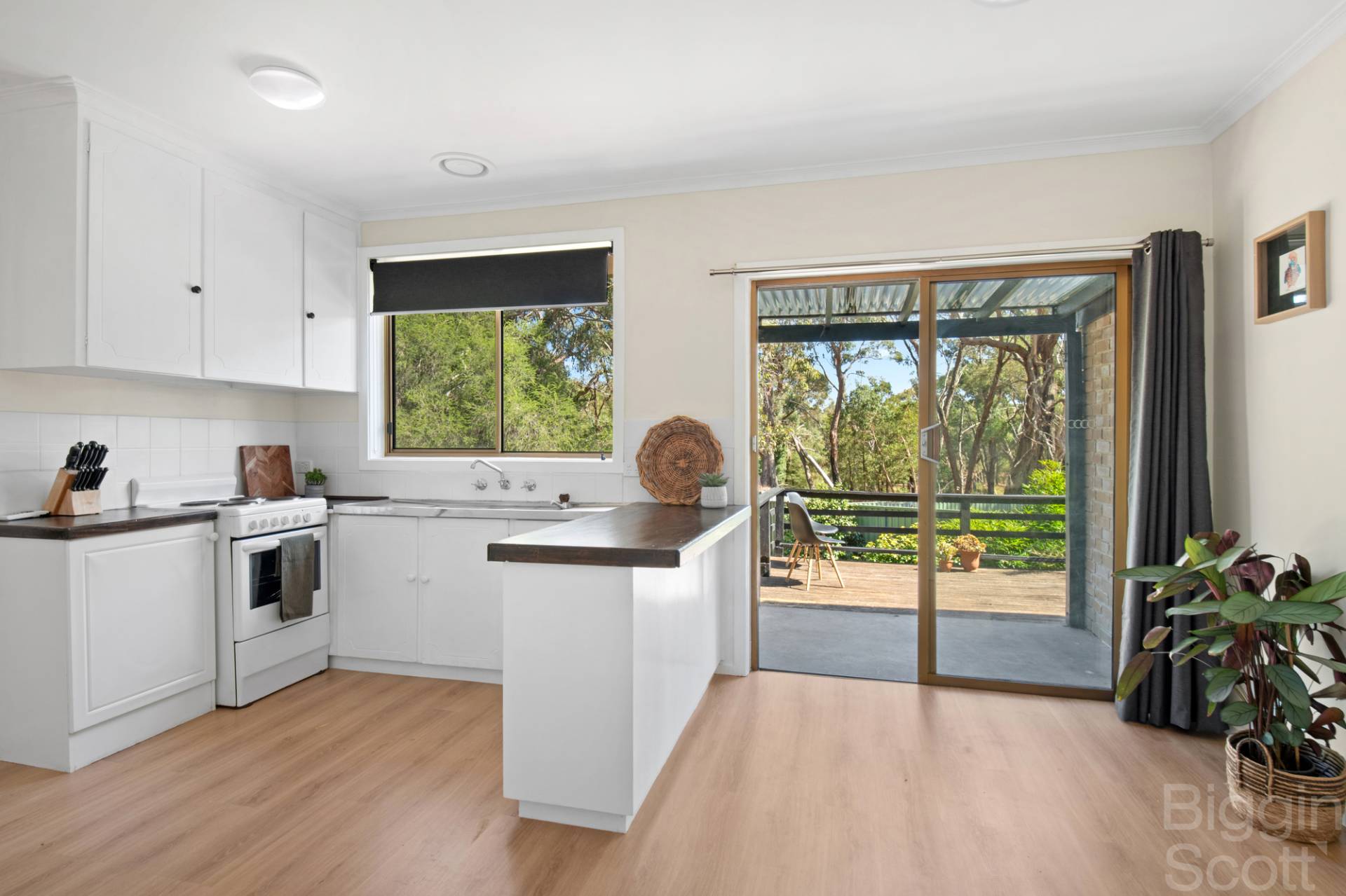 2 Hyde Park Road, Creswick VIC 3363, Creswick - Thumbnail 5