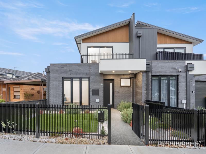 Modern Living with rear lane access 