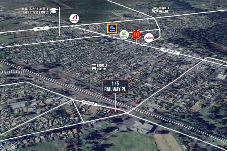 Paramount Location, Excellent Development Opportunity! 