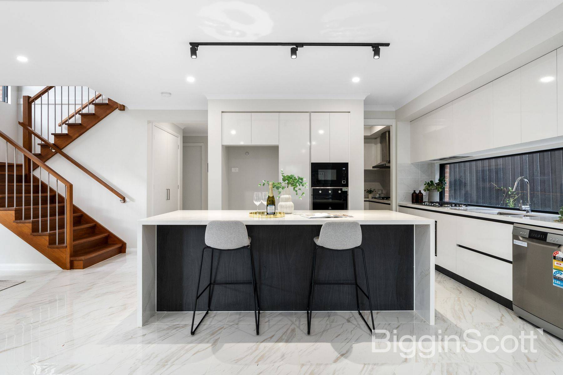 25 Aberdeen Drive, Doncaster VIC 3108, Doncaster - Thumbnail 7