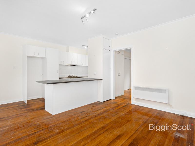 LIGHT AND BRIGHT ONE BEDROOM APARTMENT IN LEAFY HAWTHORN POCKET!!!