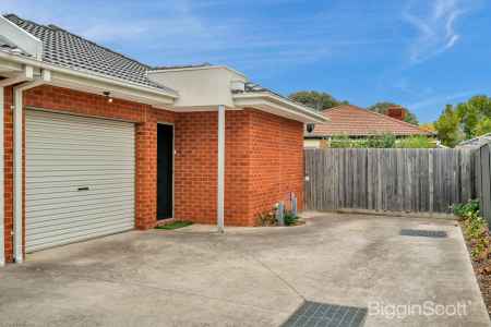 Nest or Invest in Prime location of Point Cook- Opportunity not to be missed!
