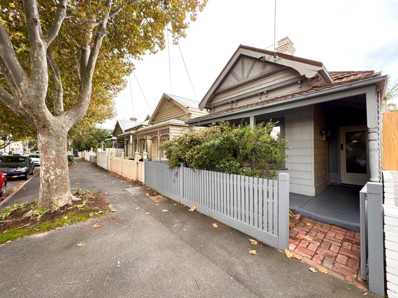 Beautiful Victorian in the Most Sought-after Location