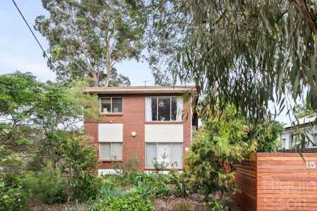 First home buyer opportunity at this recently decorated one-bedroom apartment!