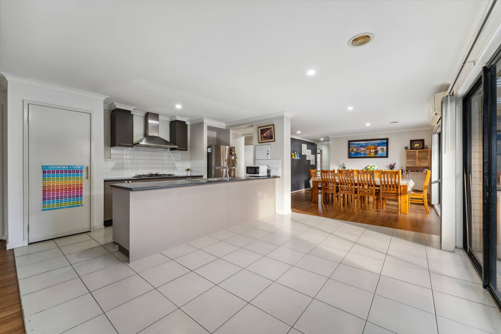 24 Mockingbird Street, Tarneit VIC 3029, Tarneit - Thumbnail 3