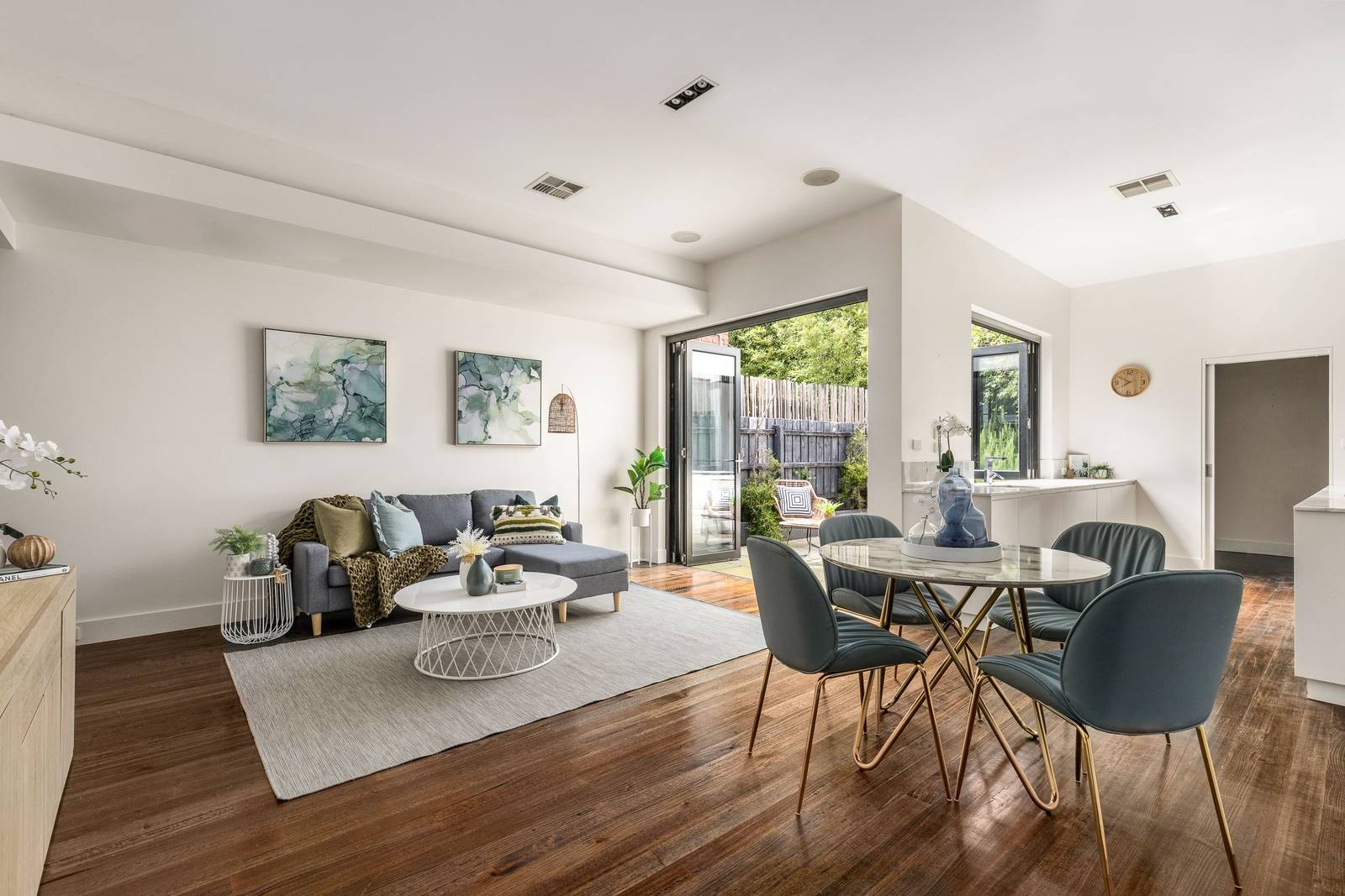 116 Peel Street, Windsor VIC 3181, Windsor - Thumbnail 2