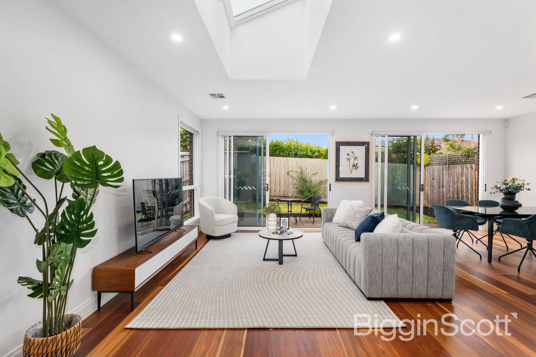 5A Pleasant Avenue, Doncaster VIC 3108, Doncaster - Thumbnail 2