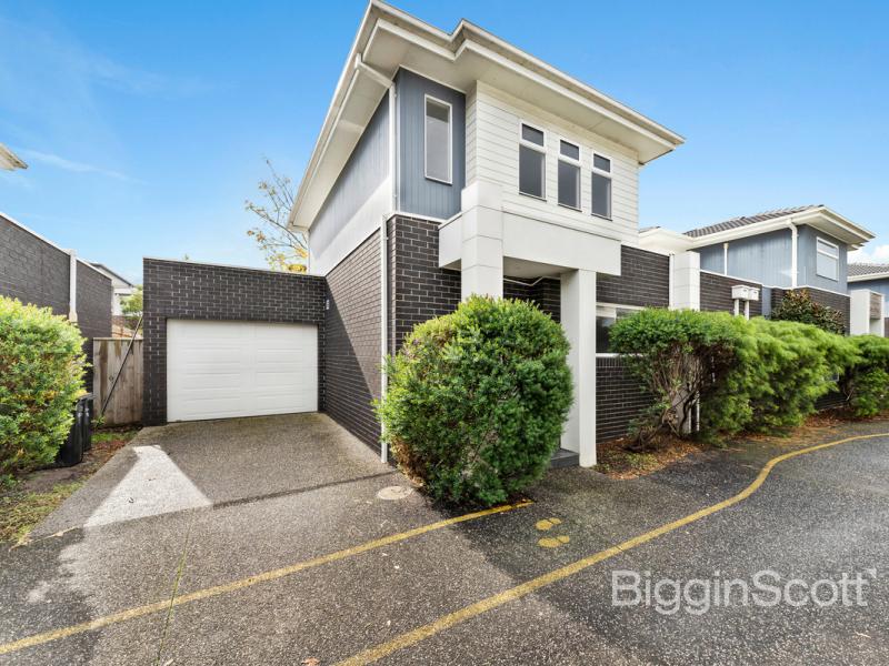 Modern Townhouse - Keysborough Gem!