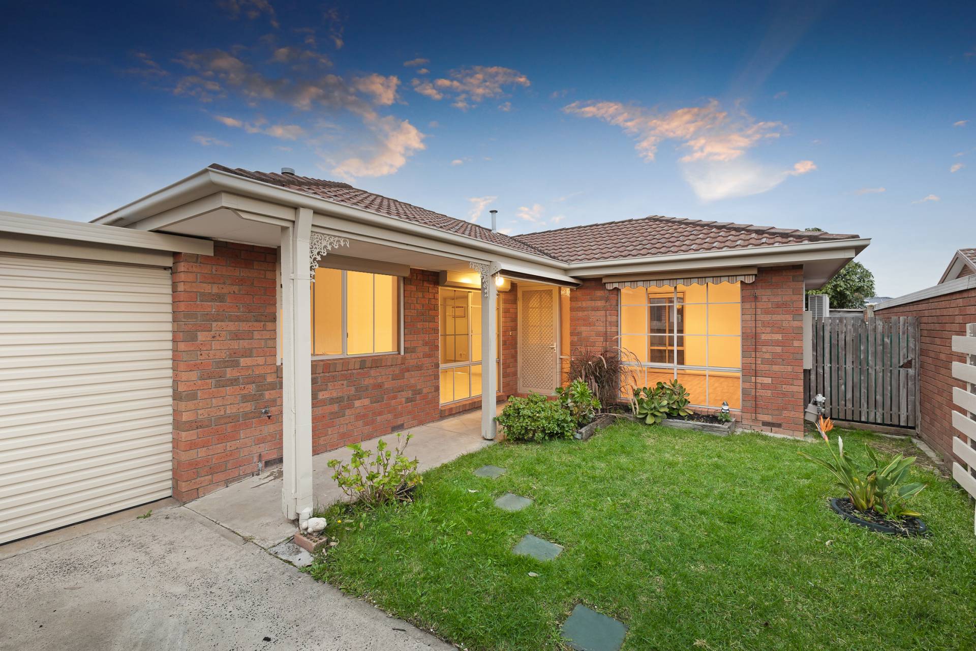 2/15 Parkview Close, Dandenong VIC 3175, Dandenong - Image 1