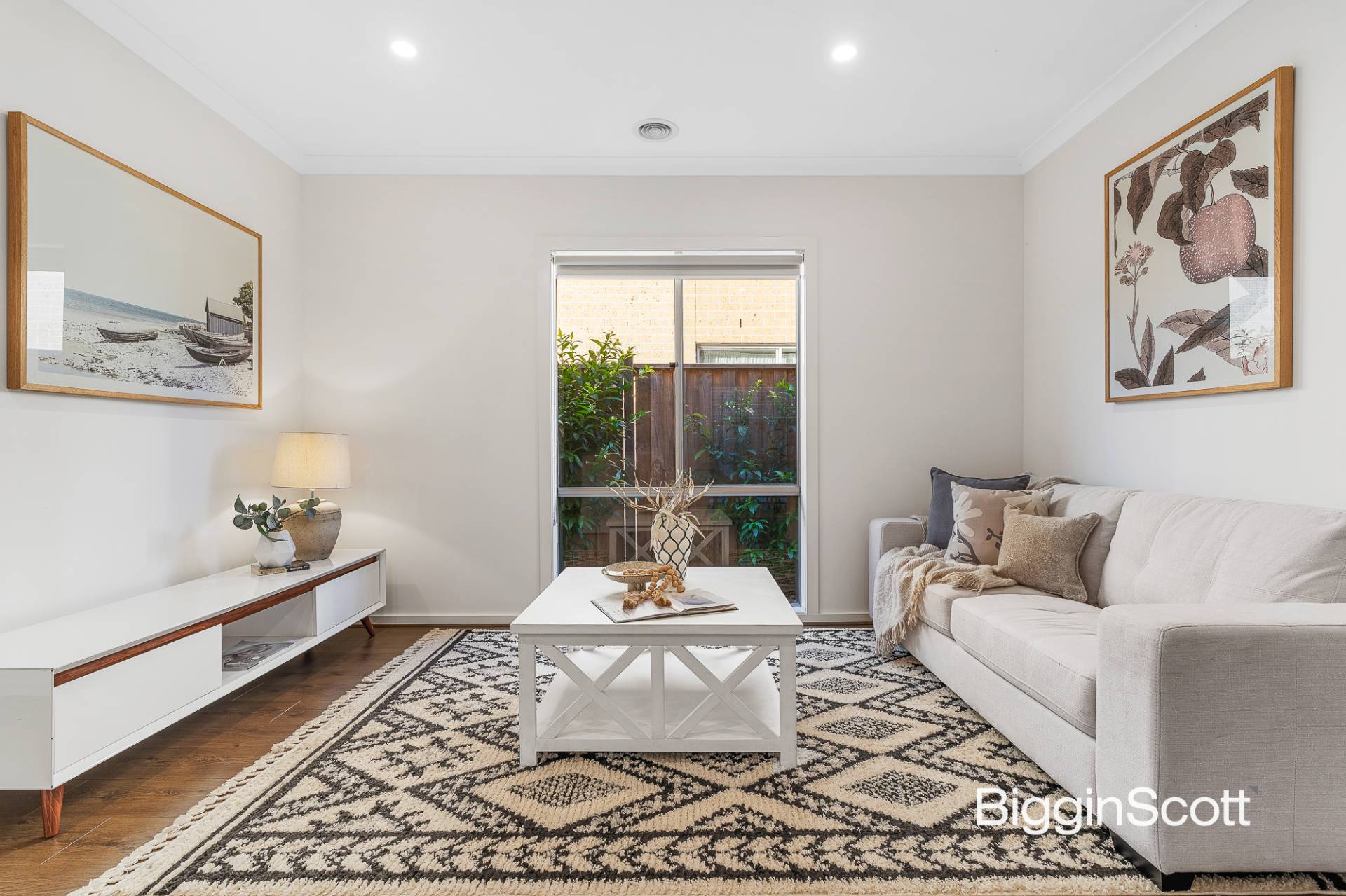 6 Warmbrunn Crescent, Berwick VIC 3806, Berwick - Thumbnail 2