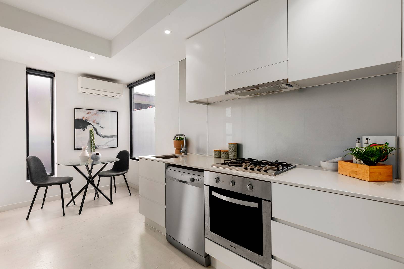 401/13-15 Grattan Street, Prahran VIC 3181, Prahran - Thumbnail 2
