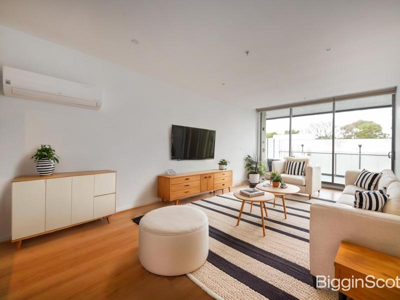 PREMIERE GLEN WAVERLEY LOCATION!