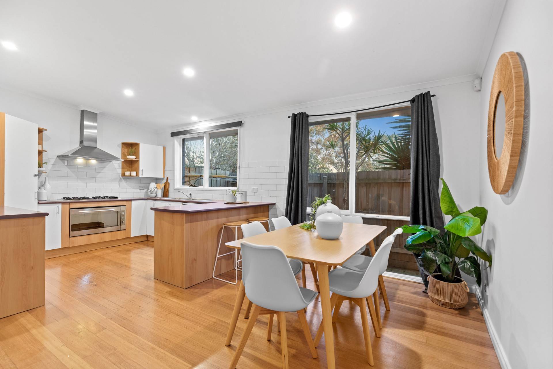 13 Lyster Close, Seaford VIC 3198, Seaford - Thumbnail 6