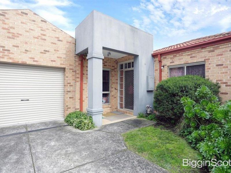 Charming and Spacious 3-Bedroom Unit in a Peaceful, Convenient Location