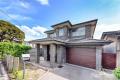 Modern Townhouse in Mount Waverley's Premier Location