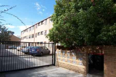 One Bedroom Apartment in Prime Location