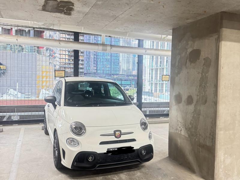Melbourne CBD Centre Car park Available - 6 month lease required