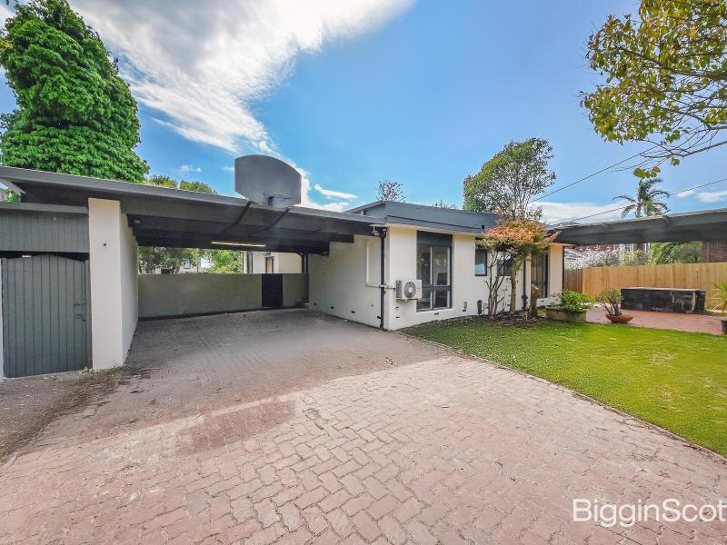 Bright, Beautiful & Renovated 4-Bedroom Home Glen Waverley