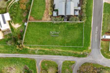 North-Facing Corner Block with Subdivision Potential & Views