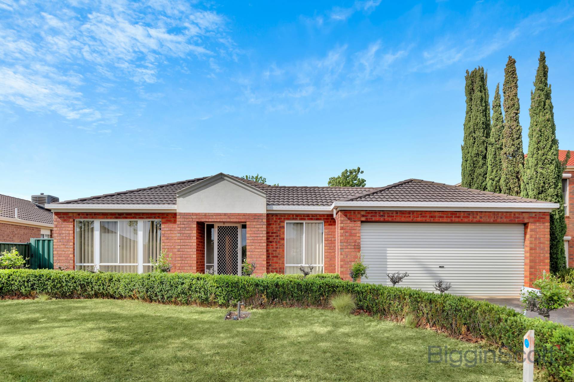 25 Strickland Crescent, Burnside VIC 3023