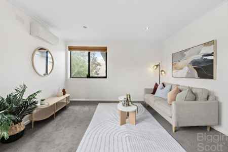 ELEVATED OUTLOOKS IN A LIFESTYLE LOCALE