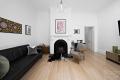VICTORIAN ELEGANCE WITH A MODERN TWIST