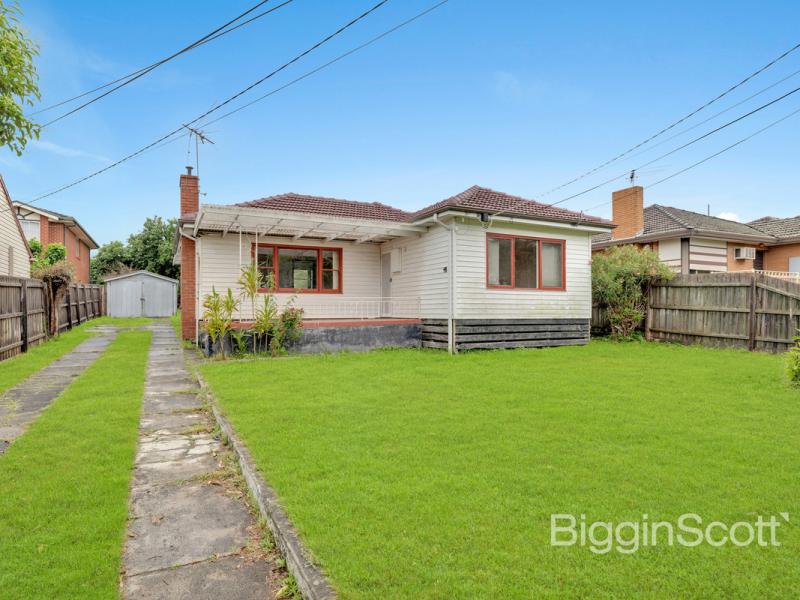 Spacious Weatherboard Home in Prime Springvale Location