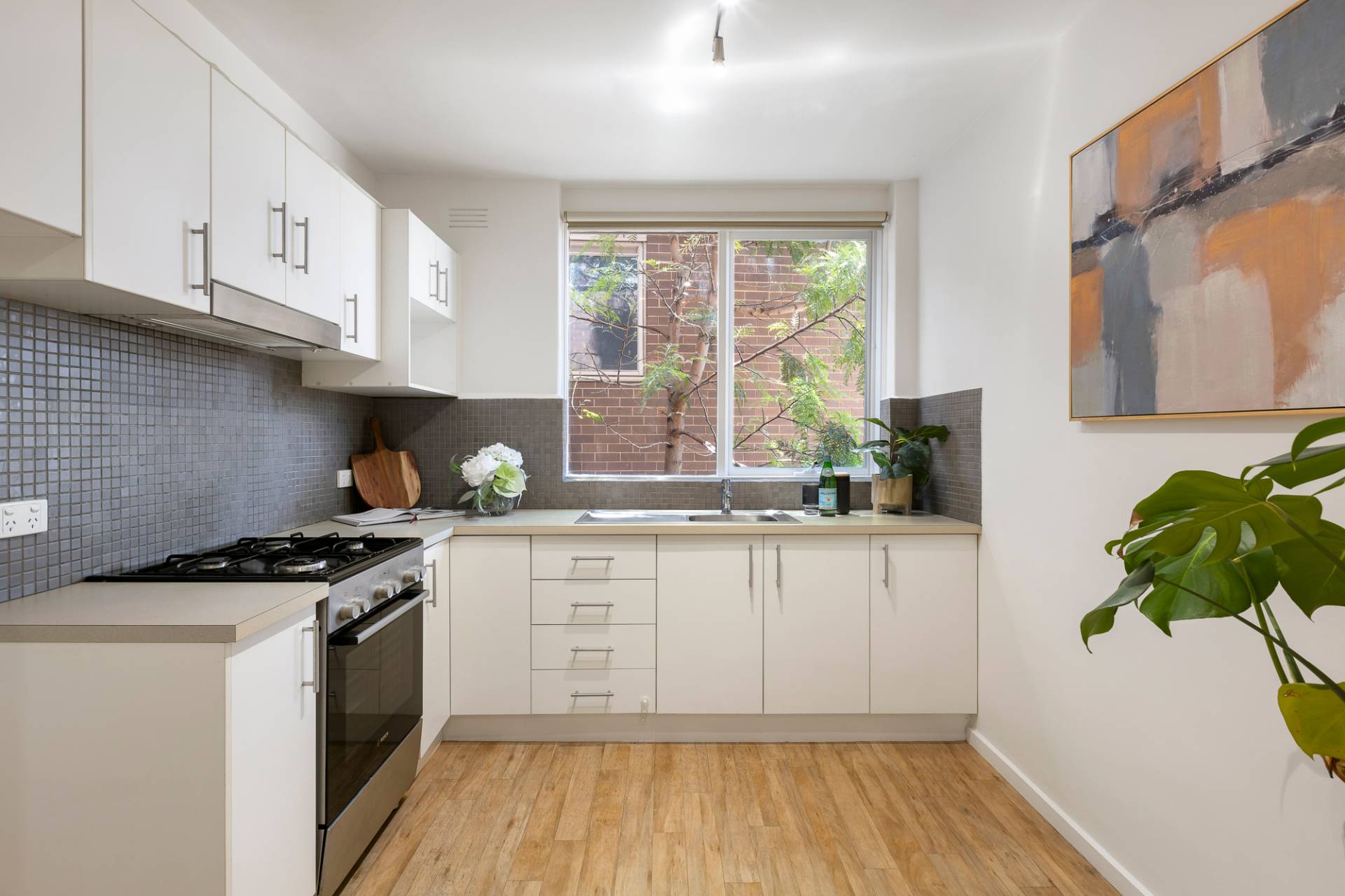 18/14 The Avenue, Windsor VIC 3181, Windsor - Thumbnail 2