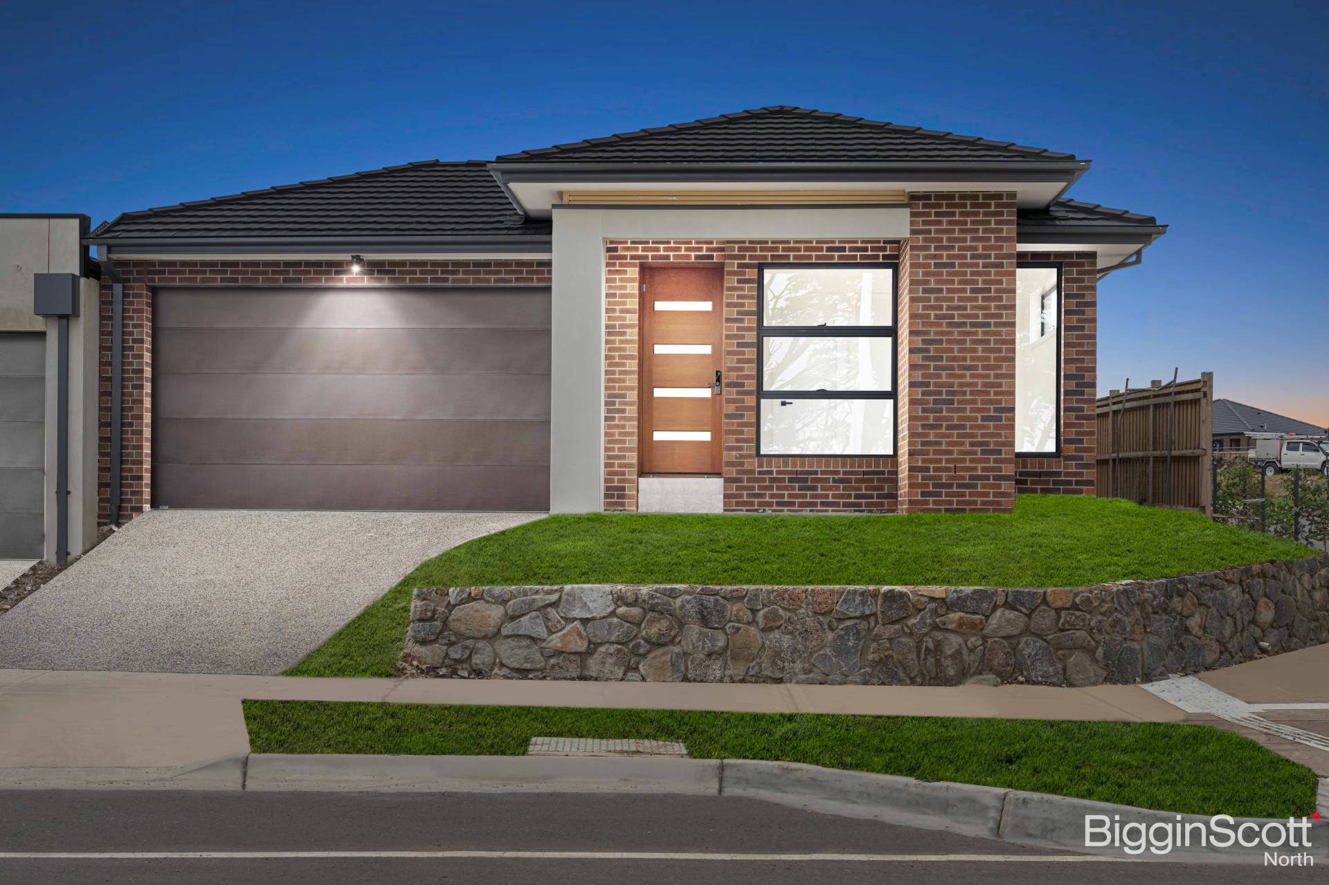 33 Kyanite Boulevard, Donnybrook VIC 3064