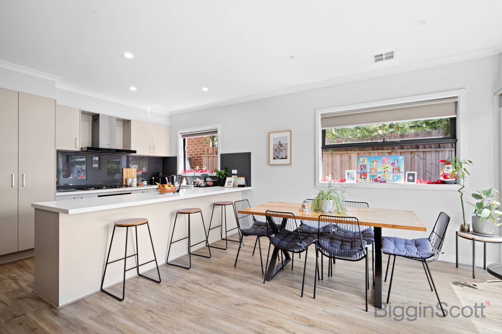 31 Amaroo Walk, Werribee VIC 3030, Werribee - Thumbnail 3